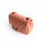 香奈儿 Classic Flap 系列菱格纹牛皮口盖包（金球款）